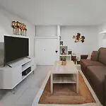 아파트 Moderne Et Douillet Au Coeur De *